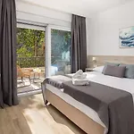 Adria Mare I * Макарска