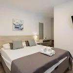 Adria Mare I 아파트 *