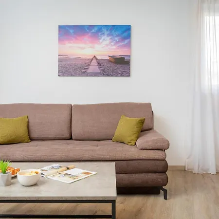 Adria Mare I Apartman Makarska