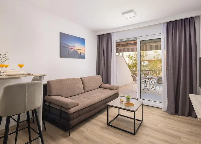 Adria Mare I Makarská