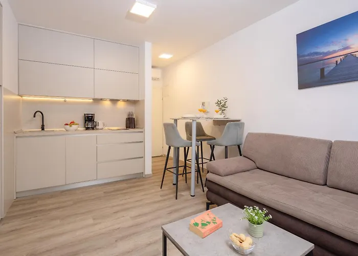 Adria Mare I Apartament Makarska